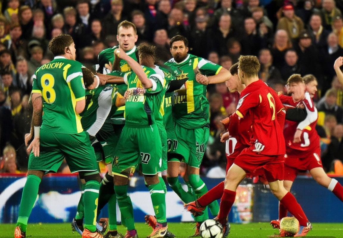 2020英超焦点战：诺维奇城VS利物浦，萨拉赫法比尼奥闪耀制胜(图3)