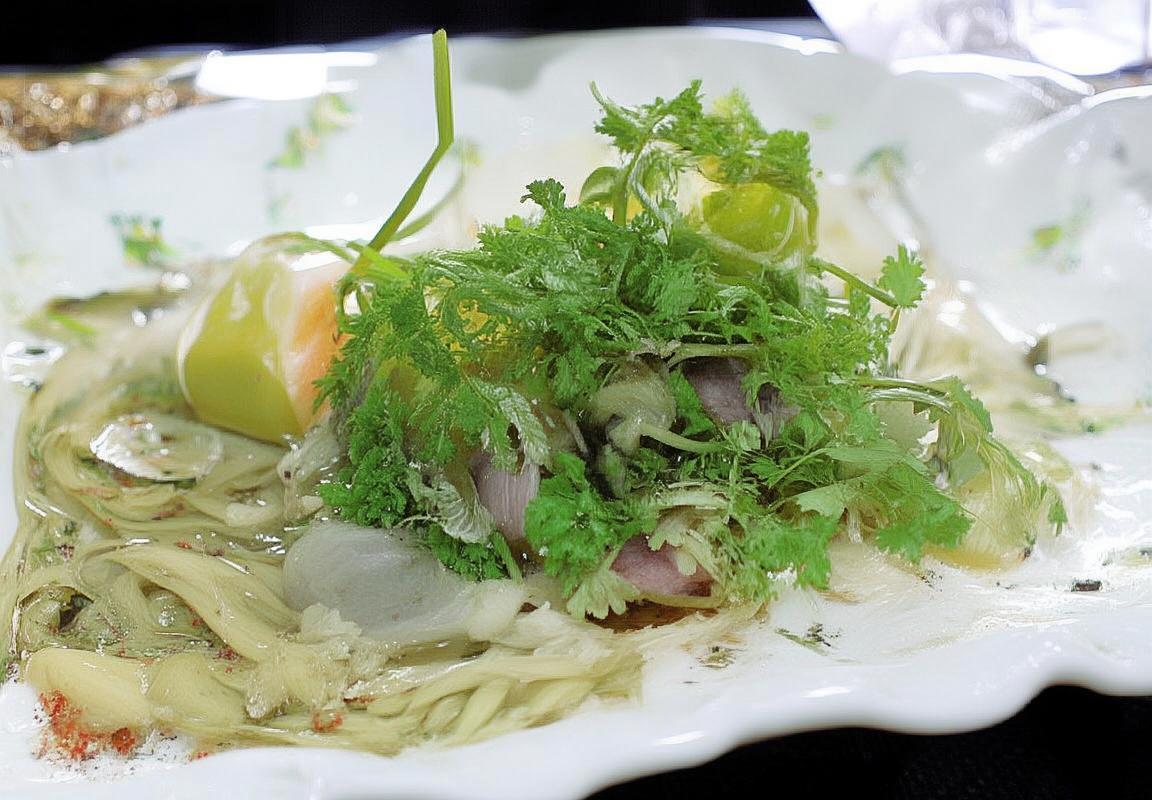 2013年科比德隆湖篮巅峰对决：战术智慧与未来篮球蓝图(图3)